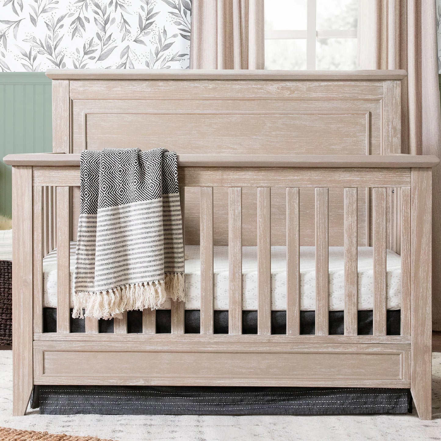 KFS-404 Rustic Flat Top 4-in-1 Convertible Crib